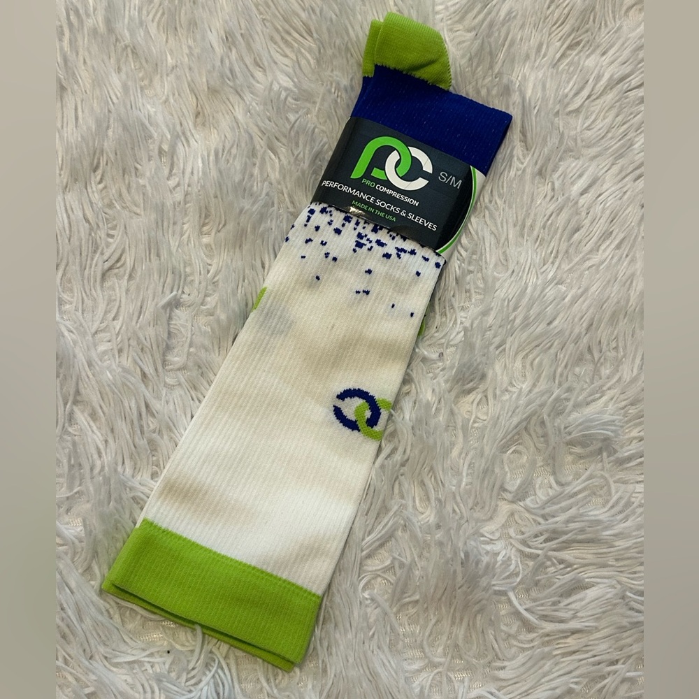 NWT PROcompression socks - S/M